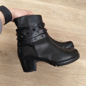 Gabor Ankle Boots 9